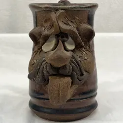 STONEWARE POTTERY MUG
