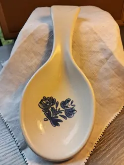 YORKTOWNE SPOON REST