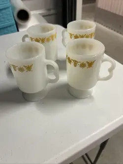 4VINTAGE CORNING PYREX