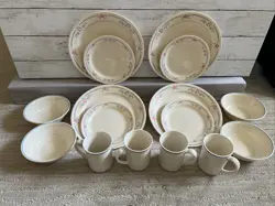 SETTING DINNER SET