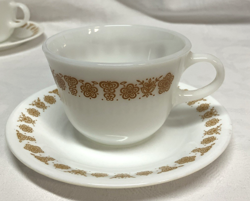 MUGS CORELLE