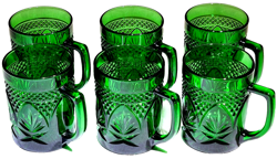 (6) GORGEOUS EMERALD GREEN GLASSES VINTAGE MCM CRISTAL D'ARQUES FRANCE