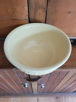VINTAGE SHAWNEE POTTERY