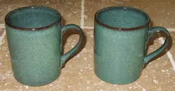SET 2 VINTAGE SUFFOLK TABLEWARE HENRY WATSON POTTERY ENGLAND GREEN MUG