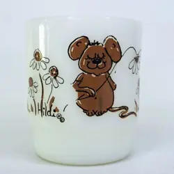 VINTAGE HILDI FIRE KING MILK GLASS MOUSE DAISY COFFEE CUP MUG