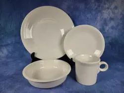VINTAGE FIESTAWARE WHITE