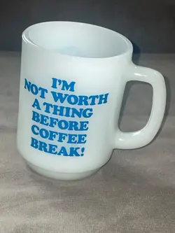 GLASS MUG-