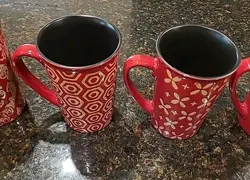 MUGS.