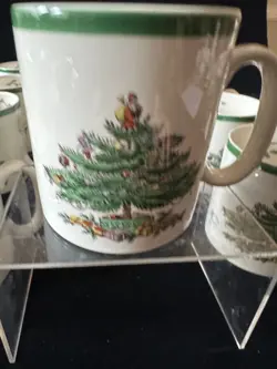 CHRISTMAS TREE MUGS