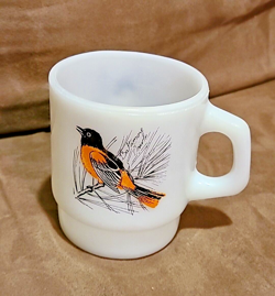 HOCKING WHITE BIRD