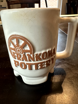 WHITE MUG