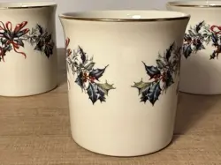 MUGS GOLD