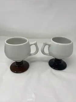 PEDESTAL COFFEE CUP
