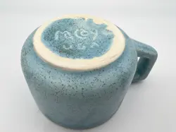 BLUE MUG