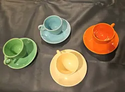 LOT OF 4 FIESTA WARE VINTAGE COFFEE TEA CUPS MUGS & SAUCERS RING HANDLES