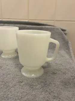 FOOTED MUGS