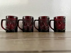 RED MUGS CUPS