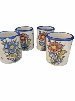 SET 4 VINTAGE TOLEDO SPAIN HAND PAINTED FOLK ART POTTERY MUGS FLORAL DESIGN