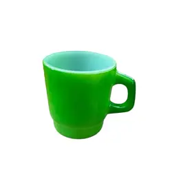 GREEN MUG