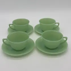 VINTAGE FIRE KING JADEITE OVENWARE RESTAURANT C HANDLE CUP MUG SAUCER SET OF 4