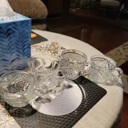 GLASS PUNCH
