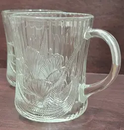 4 VTG ARCOROC CANTERBURY CROCUS EMBOSSED LOTUS FLOWER GLASS MUGS SET OF 4
