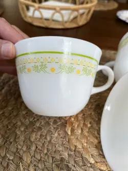 MUGS CORNING