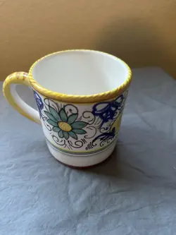 ITALY MUG HAND