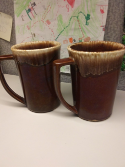 BROWN DRIP GRAND