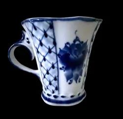 TALL OCTAGONAL MUG