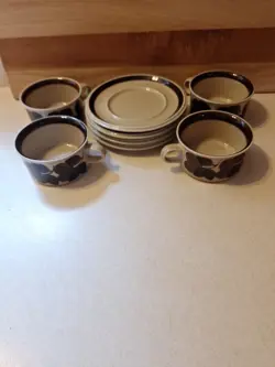 AND SAUCERS SET