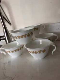 BUTTERFLY GLASS SOUP