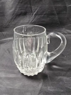 VERTICAL CUT MUG