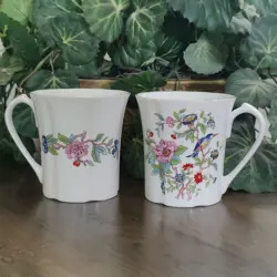 AYNSLEY VTG PEMBROKE 10OZ YORK CUP/MUG BONE CHINA BIRD & FLOWER ENGLAND SET OF 2