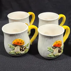 4 VINTAGE SEARS MERRY MUSHROOMS COFFEE MUGS CUPS 1970S HIPPIE BOHO