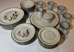 VINTAGE NIKKO HARVEST PATTERN STONE WARE DINNER SET 36 PIECES JAPAN