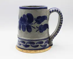 BASTINE POTTERY HAND