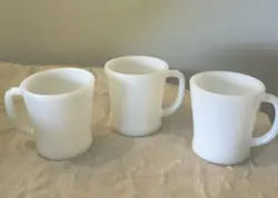VINTAGE MUGS MILK
