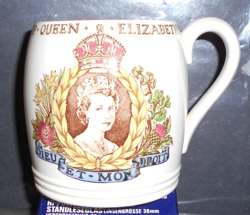 VINTAGE QUEEN ELIZABETH II CORONATION TEA COFFEE MUG, 1953, COPELAND SPODE