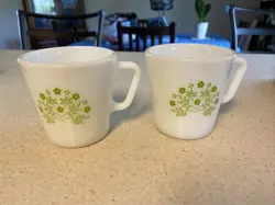 PYREX MILK GLASS VINTAGE COFFEE MUG TEA CUP GREEN HONEYDEW SUMMER SET OF 2