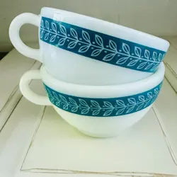 VINTAGE BLUE LAUREL