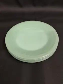 VINTAGE SET OF 4 FIRE KING JADEITE JANE RAY SALAD PLATES JADE-ITE 7 3/4