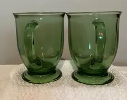 VINTAGE ANCHOR HOCKING GREEN GLASS FOOTED COFFEE MUG 16 OZ USA