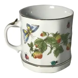 STRAWBERRY BUTTERFLY MUG
