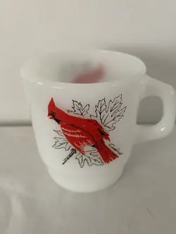 ANCHOR HOCKING RED CARDINAL BIRD VINTAGE MILK GLASS COFFEE MUG 3.5