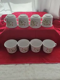 STRAWBERRY GLASS