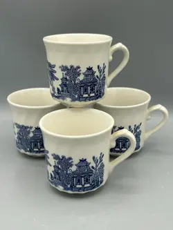 SET OF 4 VINTAGE CHURCHILL BLUE WILLOW COFFEE MUG CUPS MADE IN ENGLAND