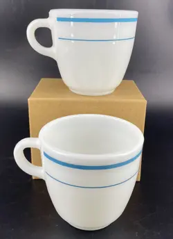 2 VTG ANCHOR HOCKING WHITE MILK GLASS COFFEE MUGS BLUE STRIPE BAND 910 USA