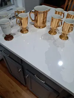HALL GOLDEN IRISH