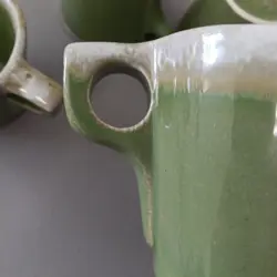 AVOCADO GREEN DRIP